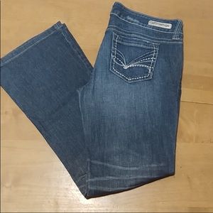 Refuge 🌲 Jeans